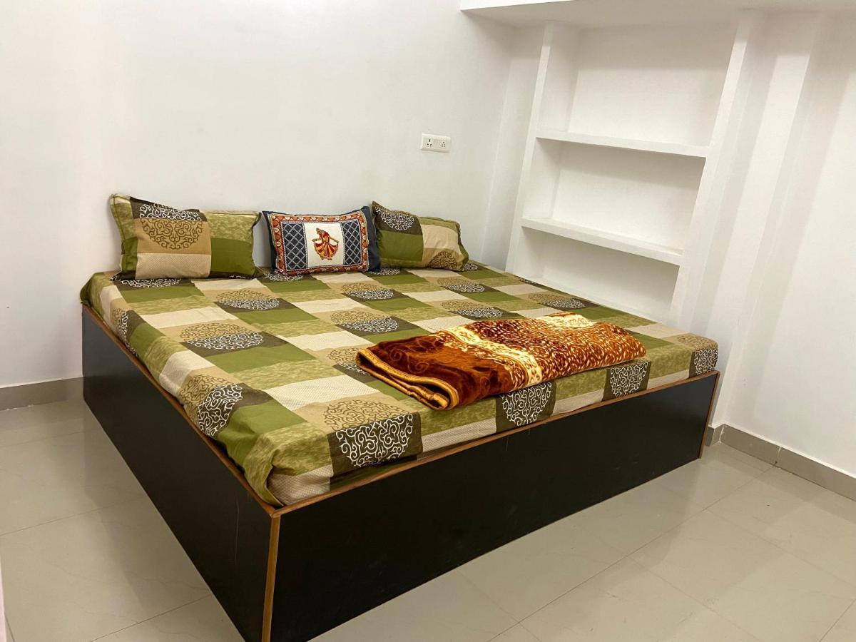 Garuda Guest House Varanasi Luaran gambar